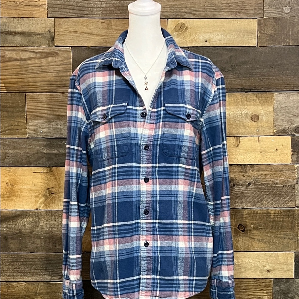 American Eagle Blue and Pink Plaid Flannel Button-Up Shirt